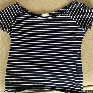 Brandy Melville scoop neck crop top